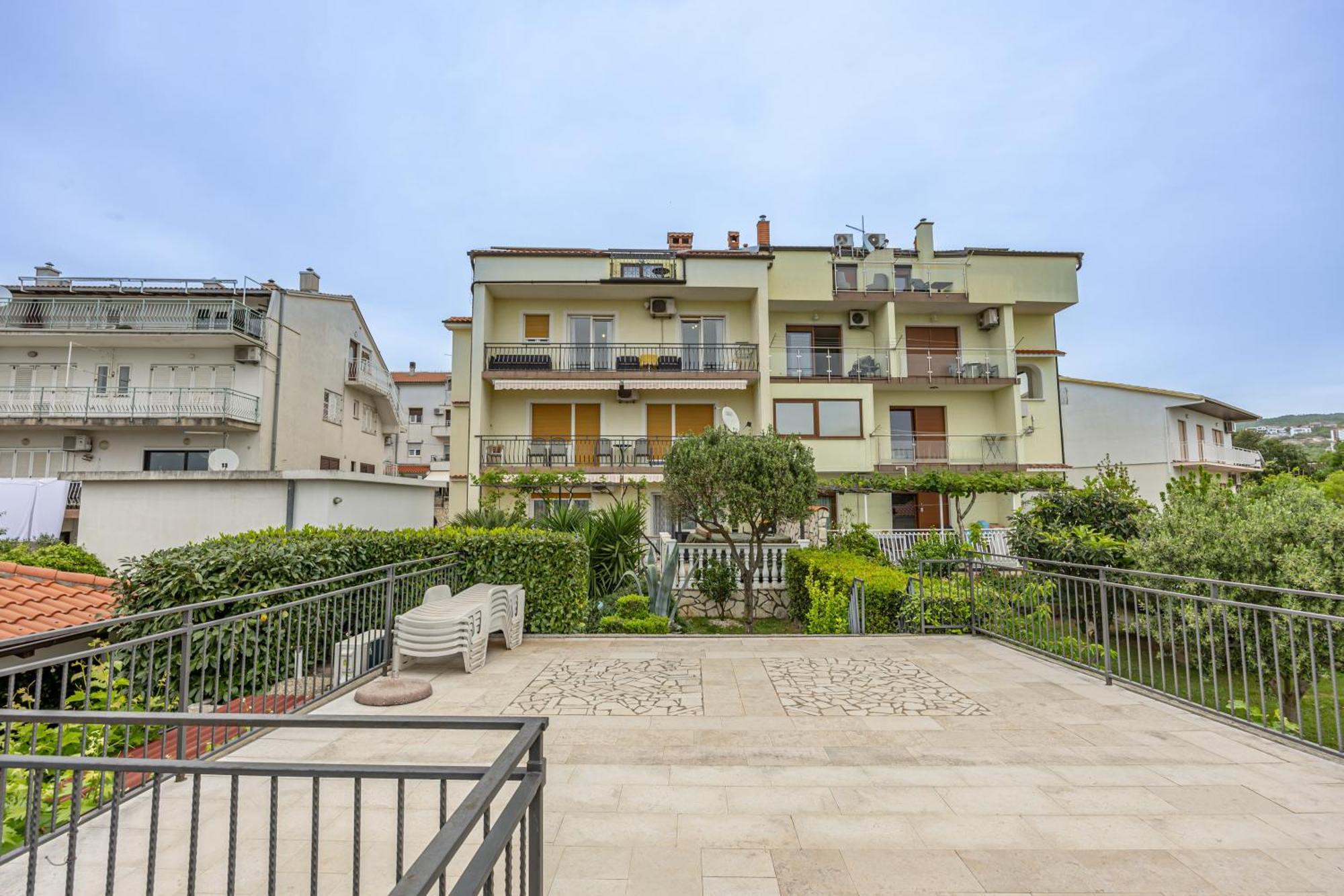 Apartment Sandro Цриквеница Экстерьер фото